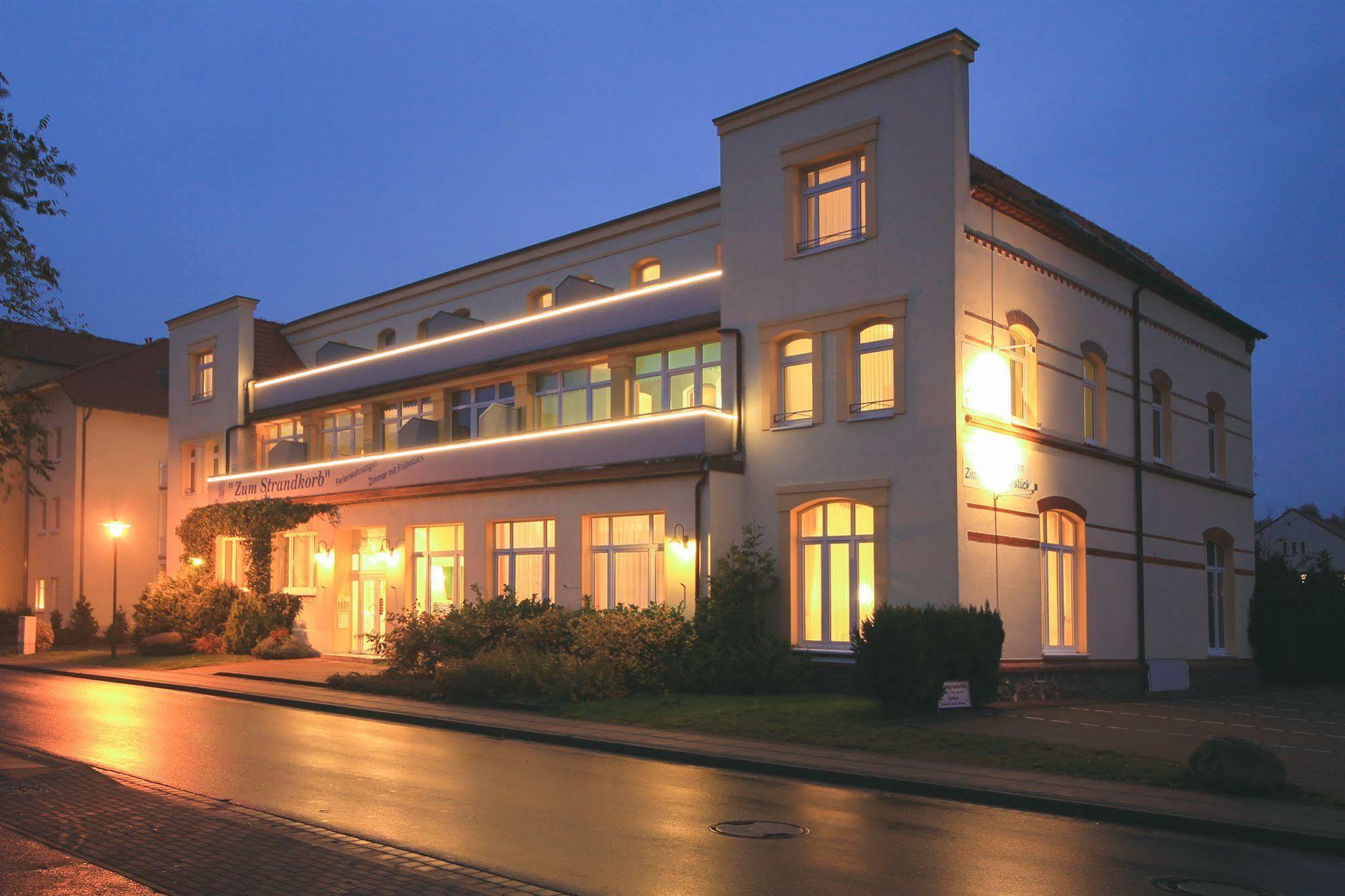 Appartementhaus Zum Strandkorb Kühlungsborn Dış mekan fotoğraf